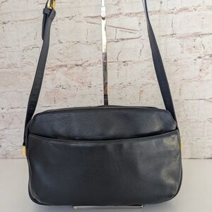 VTG Cole Haan Black Pebbled Leather Camera Bag - Minimalist Crossbody - Gold Har